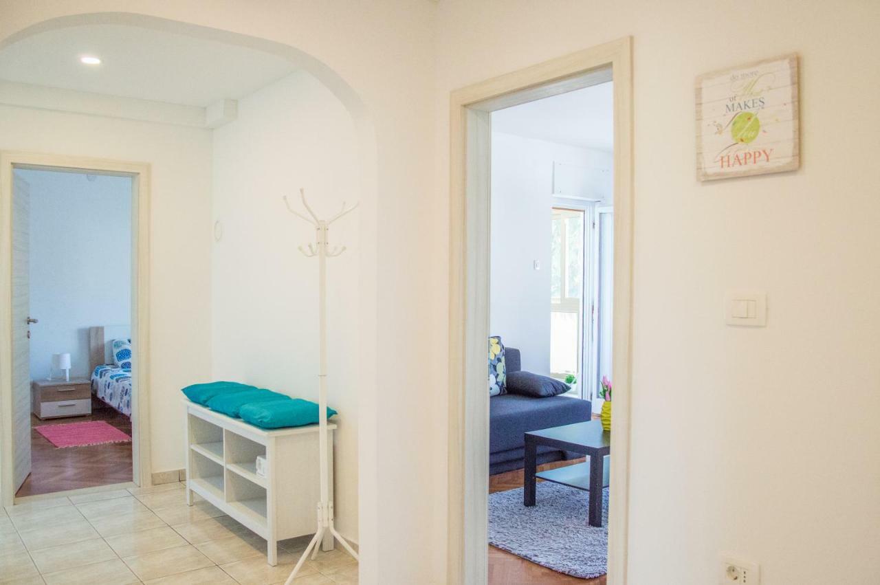 Apartment Family Time Umag Exterior photo