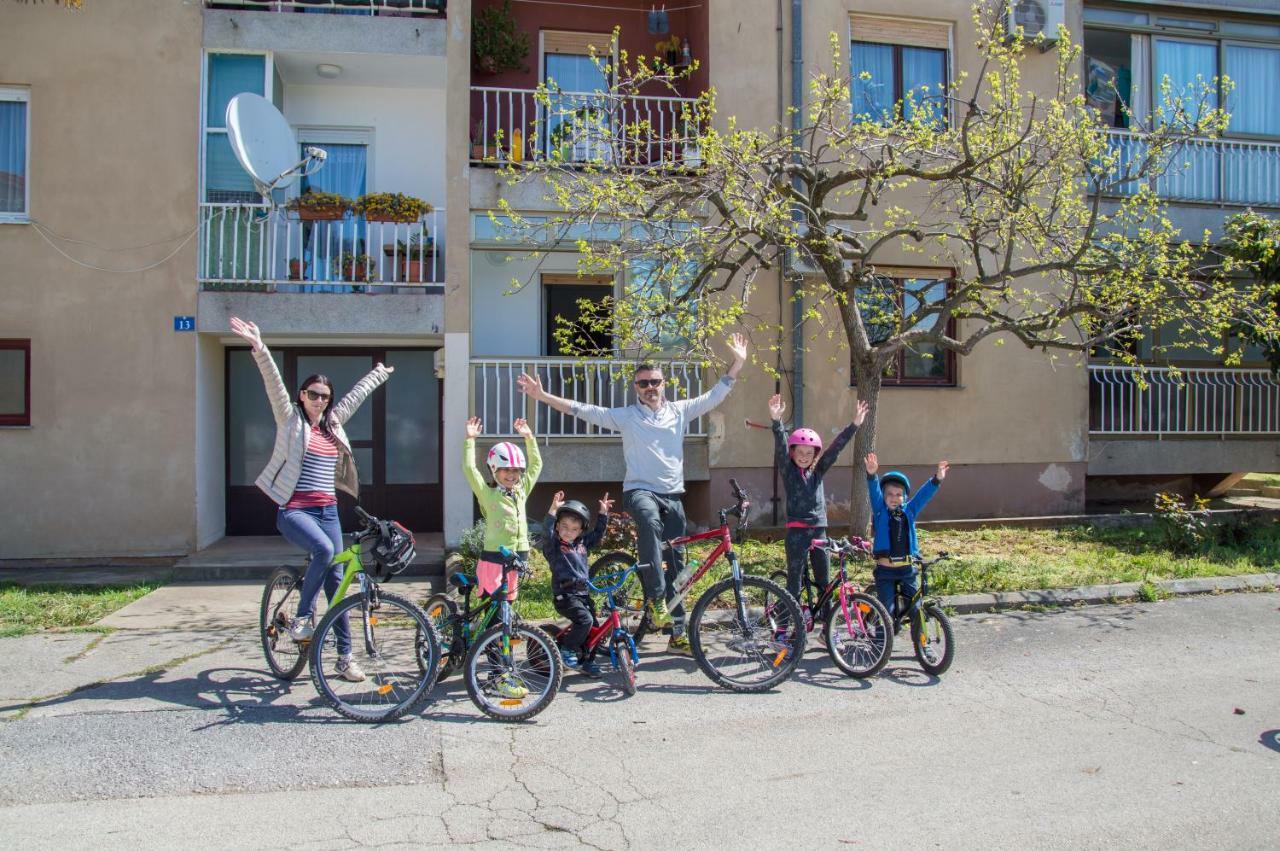 Apartment Family Time Umag Exterior photo